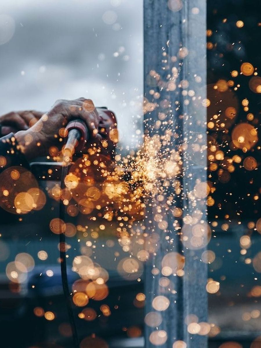 Járnsög við notkun